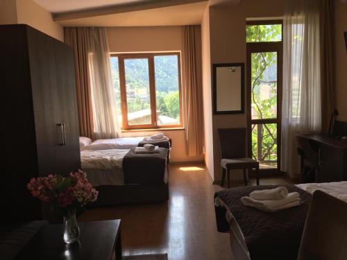 Foto dalla galleria di Hotel Victoria-Panorama a Borjomi