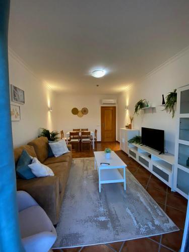Parra Holidays Q House