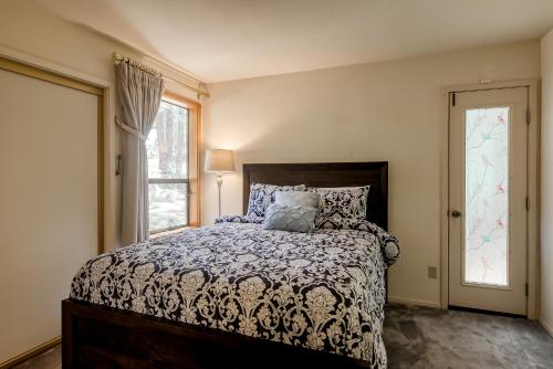 Ένα ή περισσότερα κρεβάτια σε δωμάτιο στο Marshall Retreat
