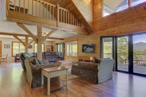The Lodge – Photos 2