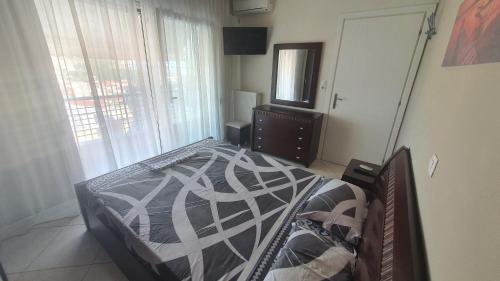 אזור ישיבה ב-Christos house-- Comfortable apartment with great view!