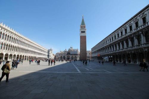 Ospiti di Charming canal view San Marco apartment