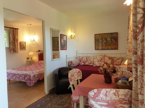 Ένα ή περισσότερα κρεβάτια σε δωμάτιο στο Résidence Le Home