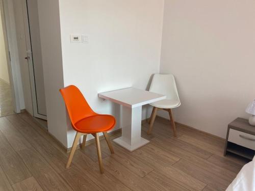 Gallery image of Hotel & Restaurant Krasen in Komatevo