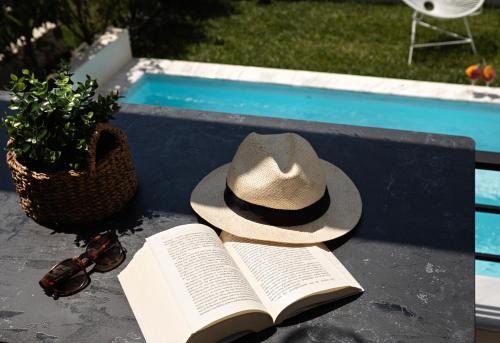 Φωτογραφία από το άλμπουμ του Cove Suites στην Ηρακλείτσα
