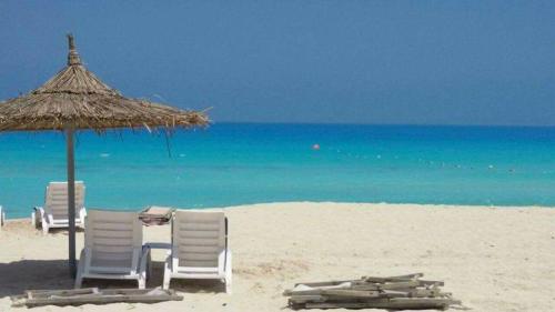 في اجمل قرى الساحل الشمالي شاليه عائلي جديد..