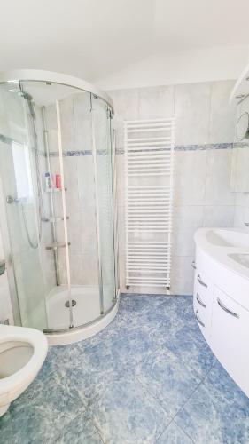 Un baño de Ascona: Villa Rotundo