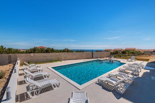 Deluxe Apartments Tina with Pool