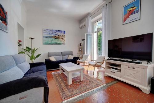 Upstays - Fully equipped -A C- near Palais des