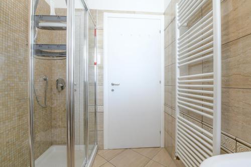 Kúpeľňa v ubytovaní Rosa del Lago Apartment