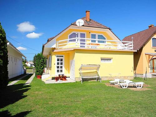 Holiday home in Balatonlelle 40449