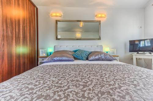 Studio in Olive Grove close to Split and Trogir