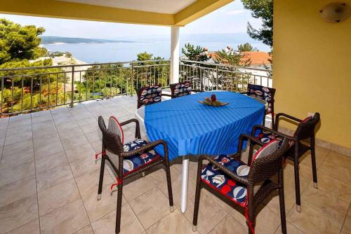Apartments in Vrbnik/Insel Krk 13601