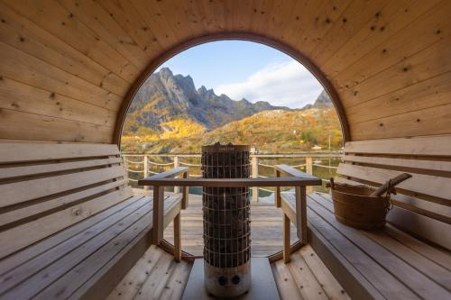 วิวภูเขาทั่วไปหรือวิวภูเขาที่เห็นจากเซอร์วิสอพาร์ตเมนต์