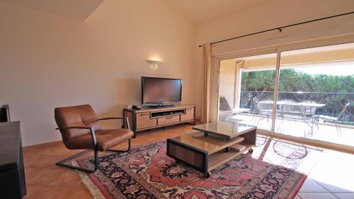Sainte-Maxime - 3 bedroom apartment, air conditioned, outdoor terrace, swimming pool