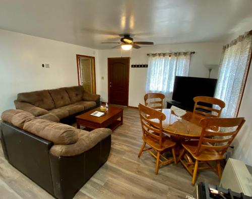 Alaska Eagle's Nest Cabin 4 – Photos 3