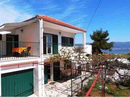 Apartments in Slatine/Insel Ciovo 6184, Trogir, Croaţia