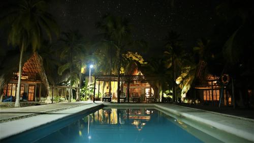 La alberca dentro o cerca de Isla Fuerte - Wiji Island House