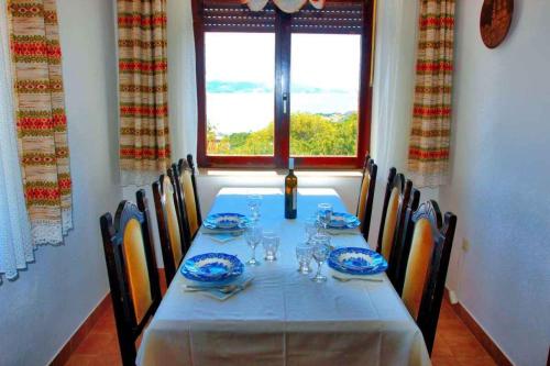 Three-Bedroom Apartment in Novi Vinodolski I