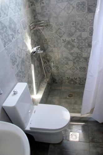 Ένα μπάνιο στο Erato Agios Nikolaos Appartment