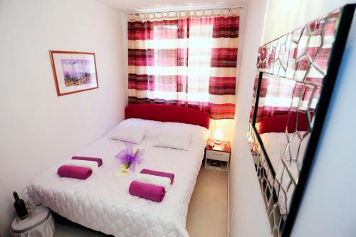Apartment Skalinada old town