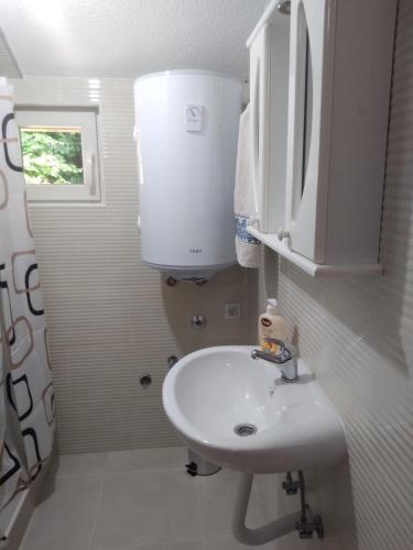 Vonios kambarys apgyvendinimo įstaigoje Guest house Erdan