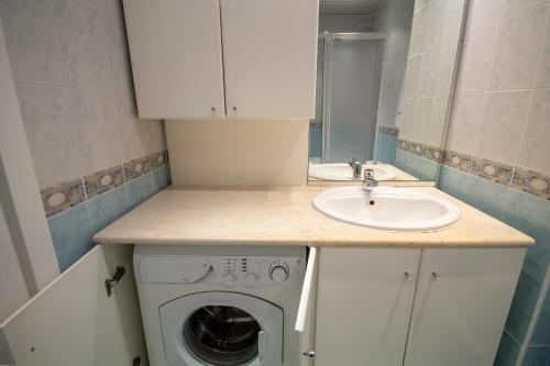 Kép Studio Apartment with balcony 300m from beach szállásáról a Naposparton a galériában