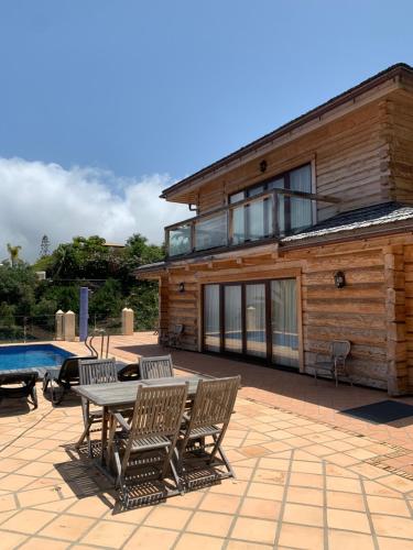 VILLA OCEAN VIEWS