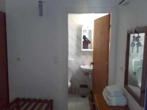 Afbeelding uit fotogalerij van Nikos Apartments in Lefkos Karpathou