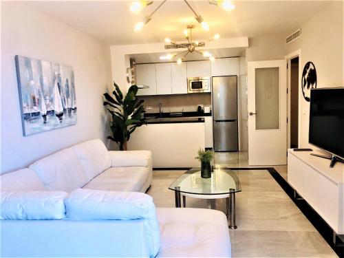 Rentcostadelsol Fuengirola Doña Sofia 3D