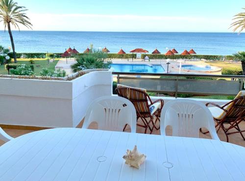 Apartamento Primera Línea de Playa , Dénia ... - Booking.com