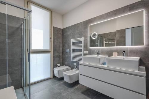 Bagno di Easylife - Modern and Spacious apt in Fiera City Life