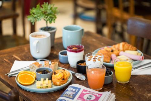 Options de petit-déjeuner proposées aux clients de l'établissement Hôtel Marsiho by HappyCulture - ex Best Western Marseille