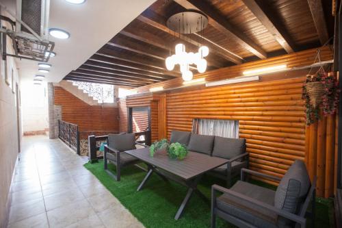 Imagen de la galería de Puy Ahuzat Haosher Hotel, en Tiberíades