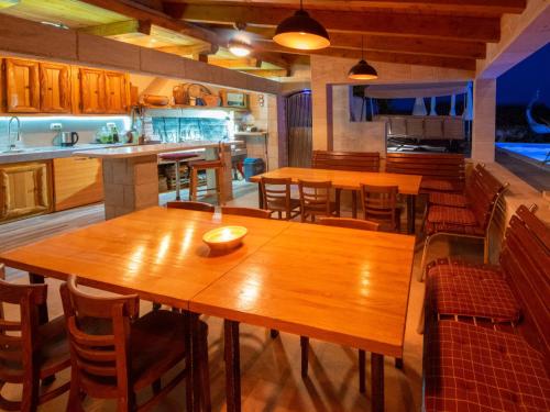 A kitchen or kitchenette at Apartment Villa Andjelka-4 by Interhome