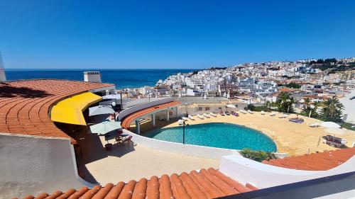 Albufeira, One step to the beach (13)