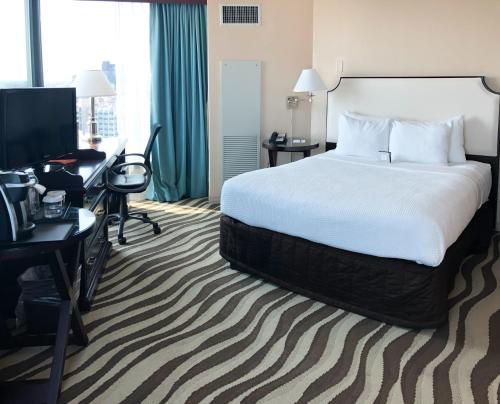 Fort Pontchartrain Detroit, a Wyndham Hotel Image
