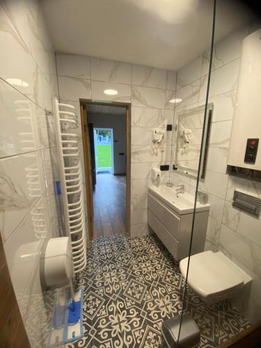 Ванна кімната в Феєрія Лісу
