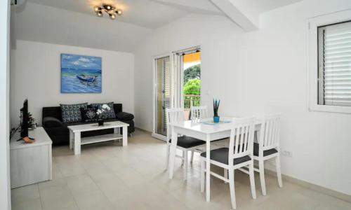 Gallery image of Busola Apartments in Tivat