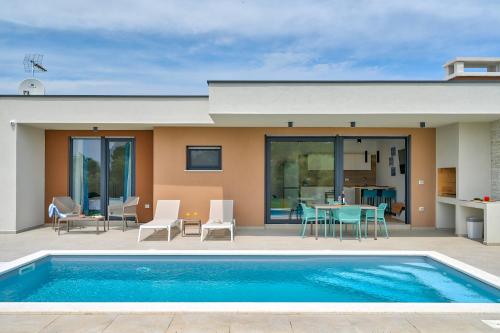 Φωτογραφία από το άλμπουμ του Villa Little Mo σε Ližnjan