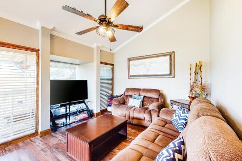 Venture Boulevard – Photos 3