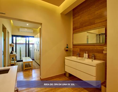 Entre Viñedos by Hotel Boutique Valle de Guadalupeにあるバスルーム
