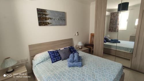 Afbeelding uit fotogalerij van Aquamarine Sea Front Apartments - Third Floor in Marsaskala
