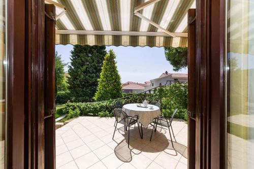 Fotografia z galérie ubytovania Apartments in Zadar/Zadar Riviera 7863 v destinácii Smirić