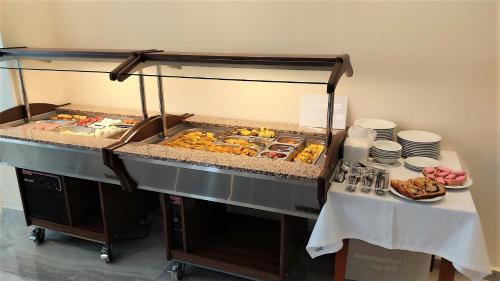 Jídlo v aparthotelu nebo okolí