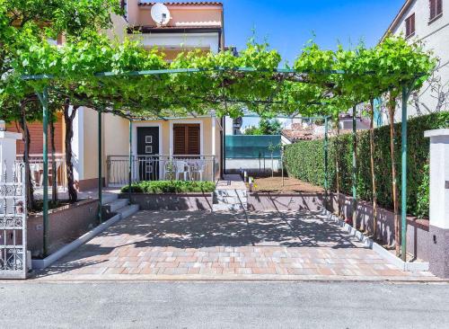 Fotografia z galérie ubytovania Apartment in Porec with One-Bedroom 36 v Poreči