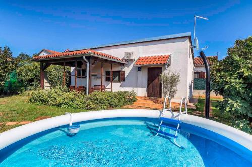 Holiday home in Valbandon - Istrien 8611