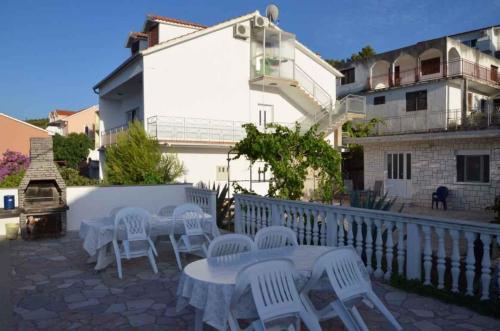 Apartment Ciovo 6, Centola, Croatia