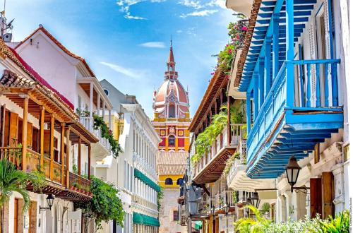 a street in the colonial city of cartago in cuba at posada barrios mar in Cartagena de Indias