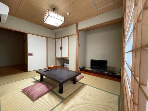 マリーナホテル海空にあるテレビまたはエンターテインメントセンター